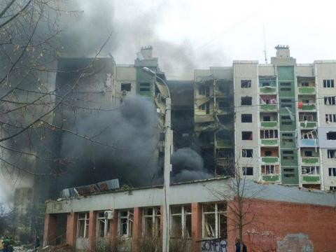 Video of the strike on residential buildings in Chernihiv