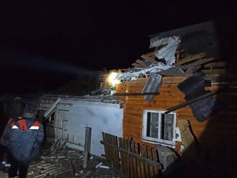 in Malyn, Zhytomyr region, on Vokzalna Street, an airstrike destroyed 7 private one-storey residential buildings, killing 5 people