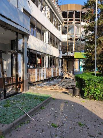 At least 25 wounded civilians are the result of a missile strike by Rashists in Kramatorsk tonight