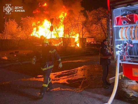 russian Strike on Kyiv Kills 5, Including Child, Injures 21