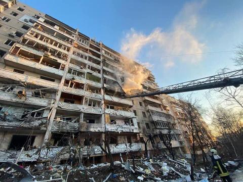 In the Svyatoshinsky district of Kyiv, residential multi-storey buildings came under shelling, there are victims