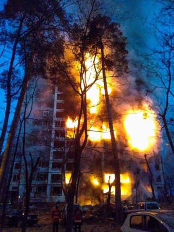 In the Svyatoshinsky district of Kyiv, residential multi-storey buildings came under shelling, there are victims