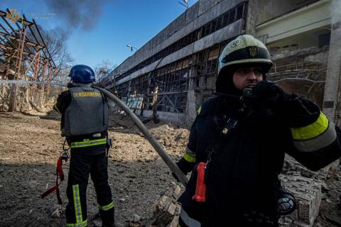 In the Obolonskyi district of Kyiv, as a result of enemy shelling, a truck and two buildings were engaged