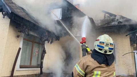 In Kyiv, as a result of a shell hit, a fire broke out in a private house