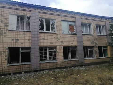 On March 27, Russian troops struck residential buildings in one of the settlements in the Bucha district