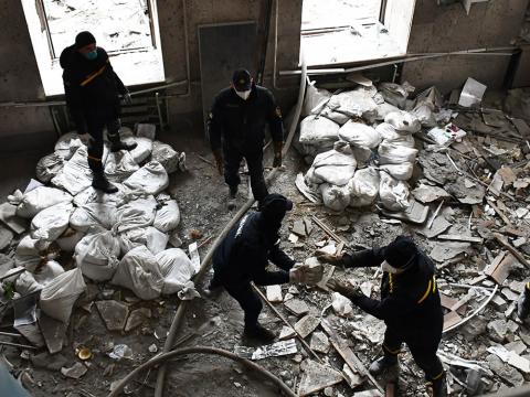 On March 29, at about 08:45 in Mykolayiv, as a result of shelling and hitting a nine-storey administrative building