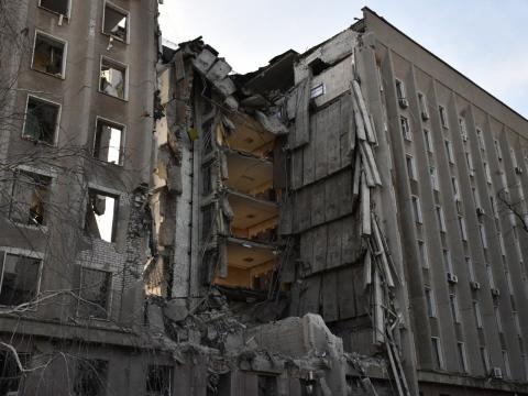 On March 29, at about 08:45 in Mykolayiv, as a result of shelling and hitting a nine-storey administrative building