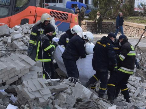 On March 29, at about 08:45 in Mykolayiv, as a result of shelling and hitting a nine-storey administrative building
