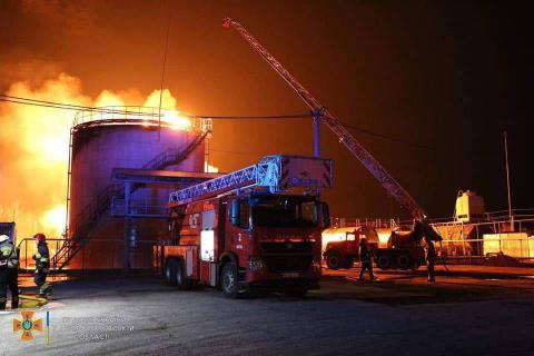 Occupiers fired at a plant in Novomoskovsk and an oil depot in the Sinelnikovsky district
