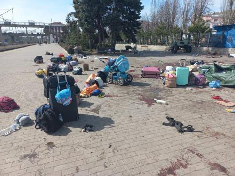 Cassette Iskander - on the Kramatorsk railway station hit the Russian Nazisv