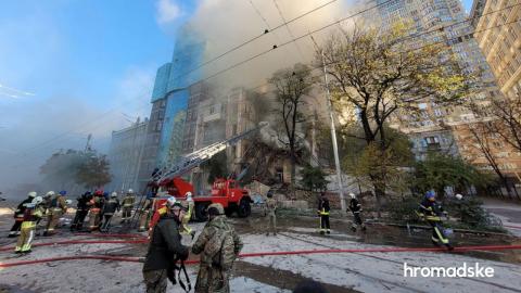 As a result of an attack by kamikaze drones, an explosion occurred in a residential building in the Shevchenko district of the capital.