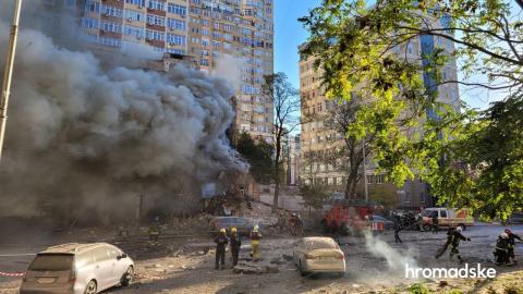 As a result of an attack by kamikaze drones, an explosion occurred in a residential building in the Shevchenko district of the capital.