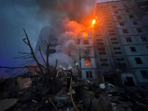 Missile attack on Uman: at the point of hitting a high-rise building