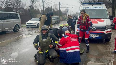As a result of an enemy rocket attack on the city of Odesa, 17 people died, including one rescuer.