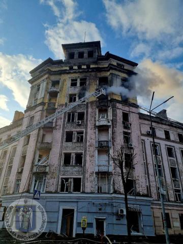 Massive missile attack on Kyiv: at least 10 injured.