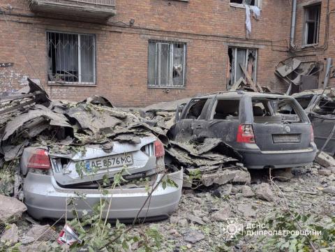 russian Missile Strike Hits Kryvyi Rih, Damaging Residential Building and Leaving Several Injured
