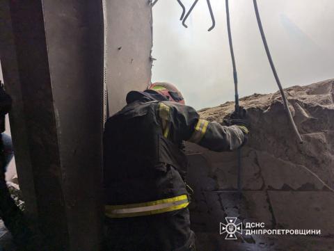 russian Missile Strike Hits Kryvyi Rih, Damaging Residential Building and Leaving Several Injured
