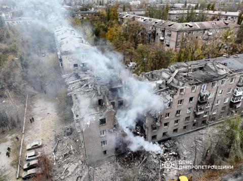 russian Missile Strike Hits Kryvyi Rih, Damaging Residential Building and Leaving Several Injured