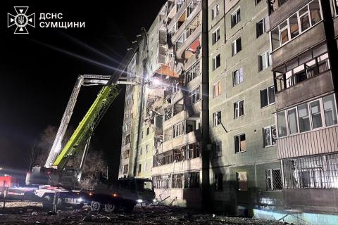 Deadly Strike in Sumy: Rescuers Retrieve Bodies, Dozens Evacuated