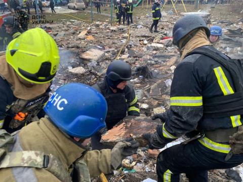 Poltava: Russia Strikes Residential Building with Missile