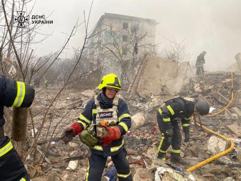 Poltava: Russia Strikes Residential Building with Missile