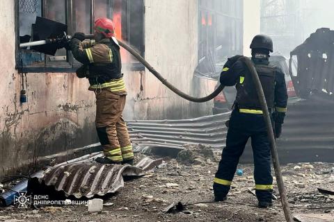 russian Terror in Kryvyi Rih: Missile Strike Kills Civilians