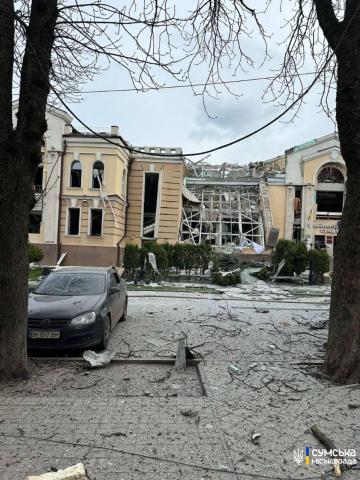 Missile Horror in Sumy: russia Targets Ordinary Life on Palm Sunday