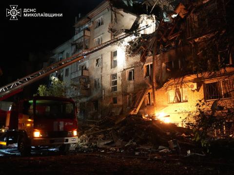 Deadly nighttime attack on Mykolaiv leaves one dead, several injured