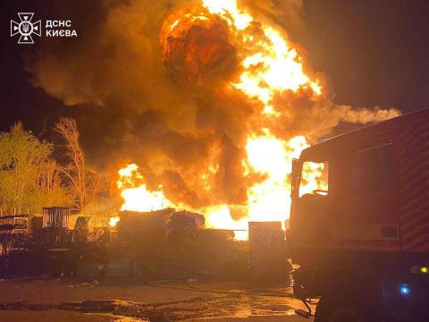 russian Strike on Kyiv Kills 5, Including Child, Injures 21