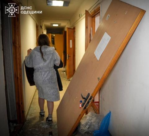 russian attack on Odesa kills 8, injures 16